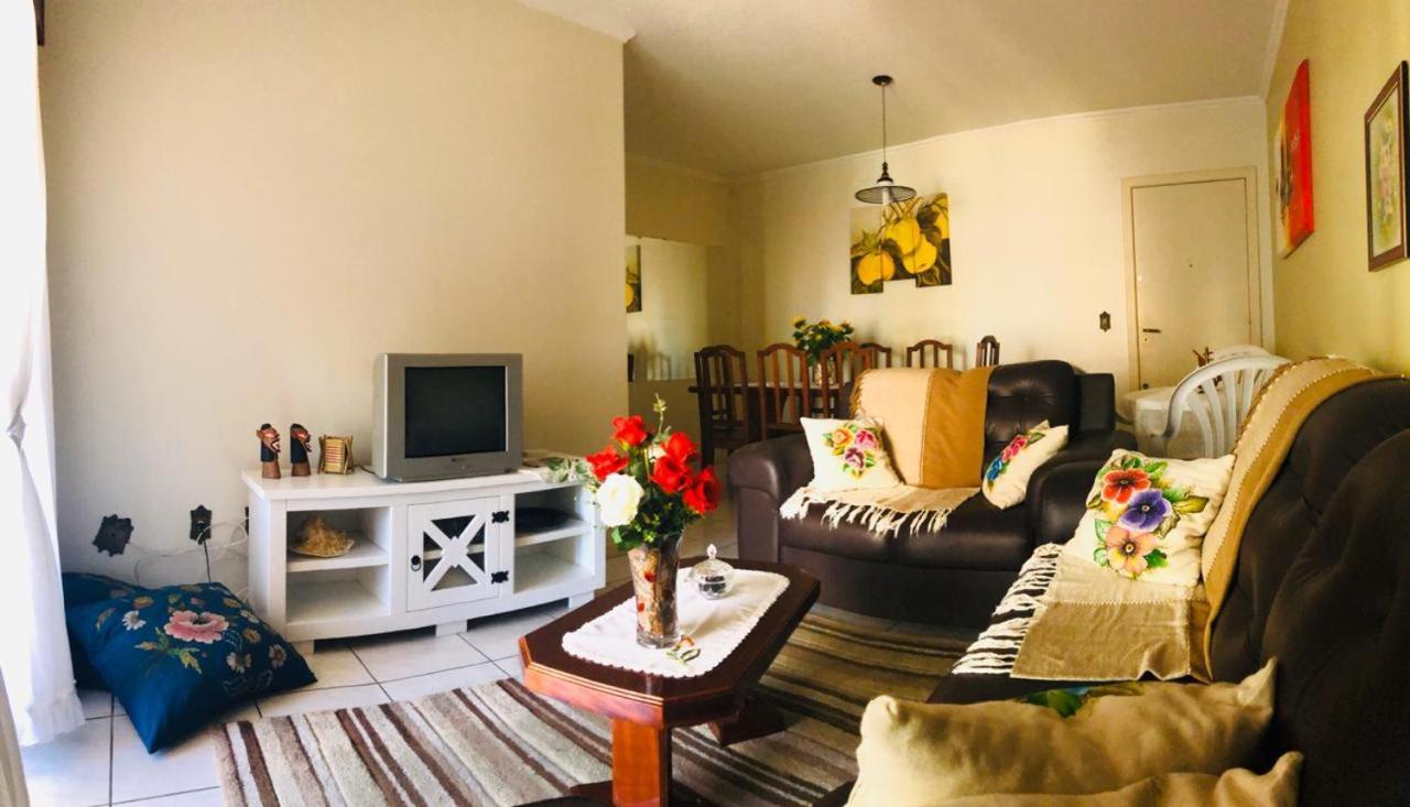 Excelente Apartamento Meia Praia - Itapema Esterno foto