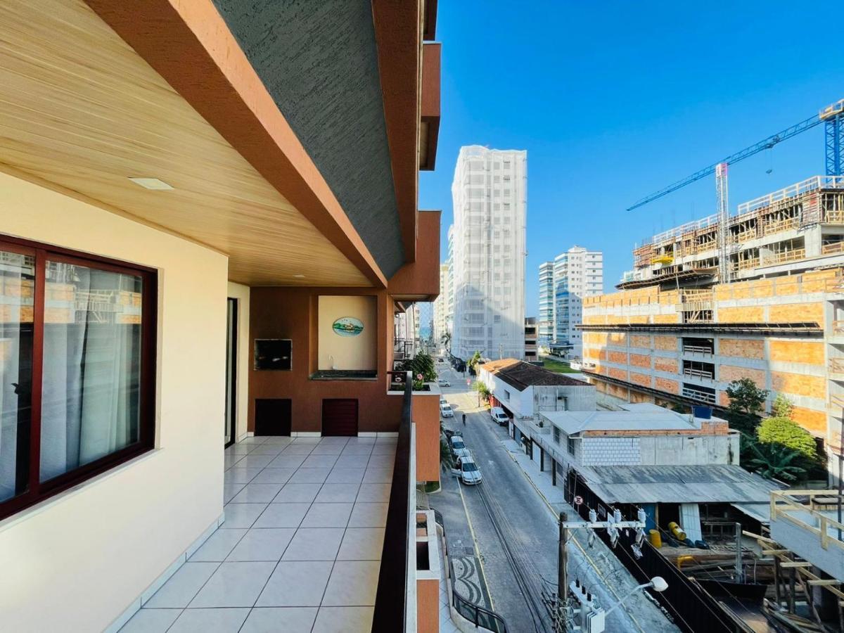 Excelente Apartamento Meia Praia - Itapema Esterno foto