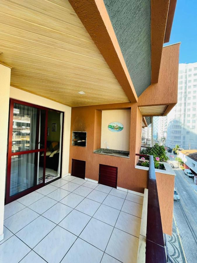 Excelente Apartamento Meia Praia - Itapema Esterno foto